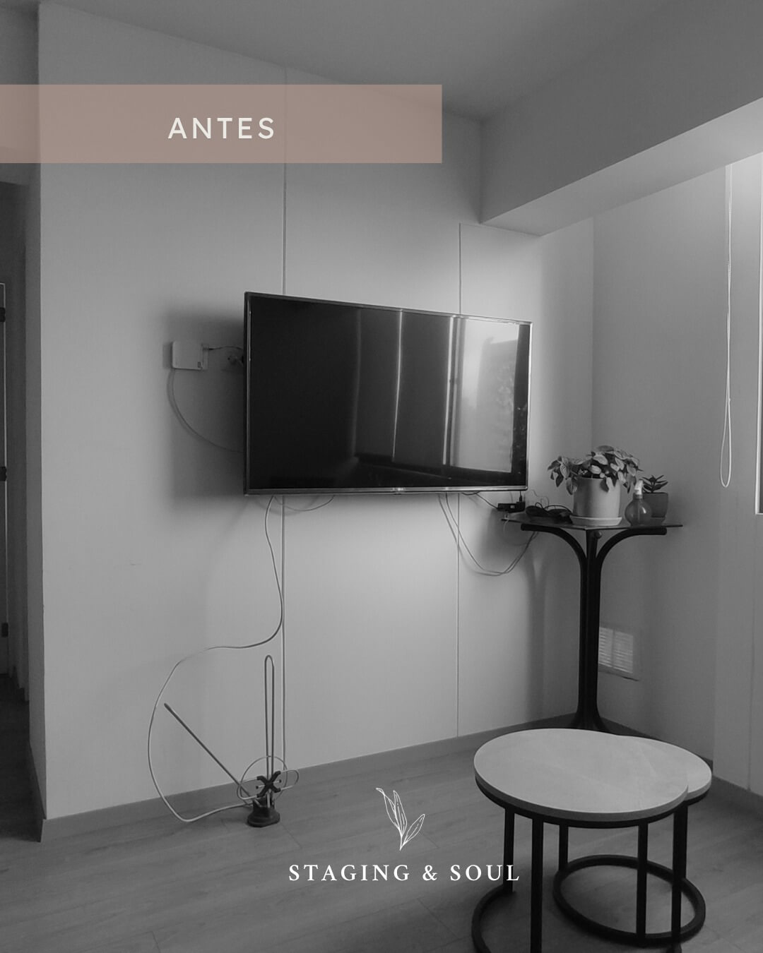Antes — sala sin diseño